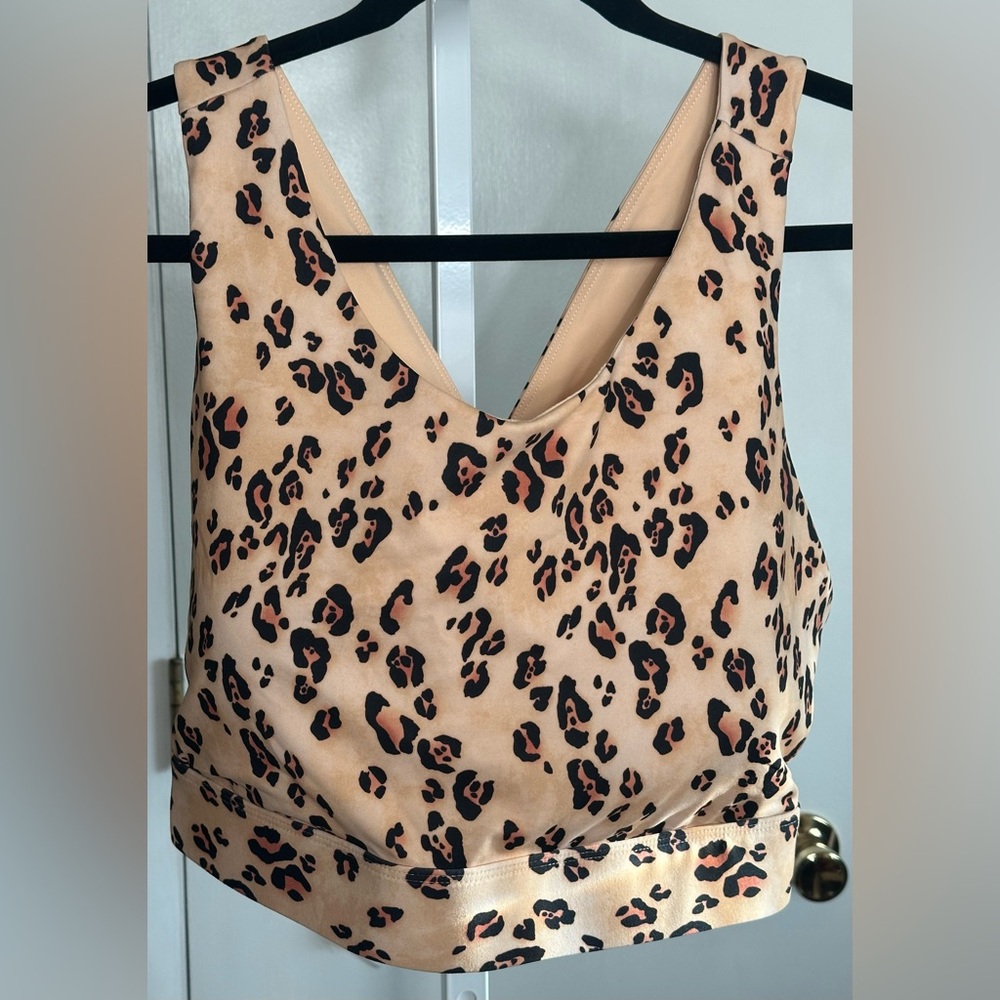 Fabletics Leopard Print Sports Bra 2X Strappy Back Athleisure